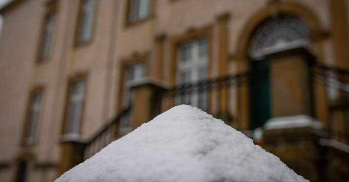 Schnee am Schloss Möhler